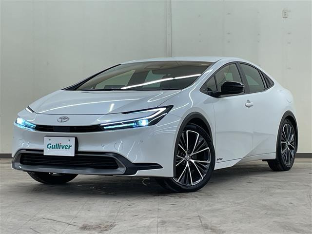 プリウス2.0 G E-Four 4WD