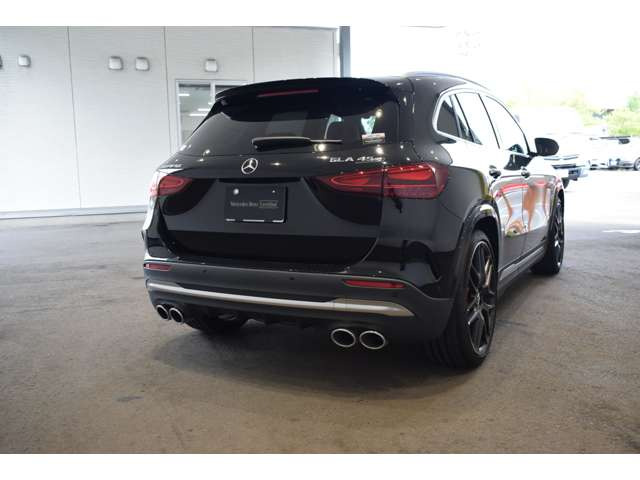 GLAクラスAMG GLA45 S 4マチックプラス 4WD