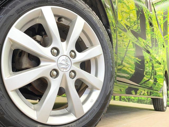 �y����14�C���`�A���~�z�C�[���z�O�ςɃ}�b�`���������A���~�z�C�[���𑕒����Ă���܂��B�e��ЊO�A���~�z�C�[����A�X�^�b�h���X�^�C�����戵�����Ă���܂��B���񂲑��k����������