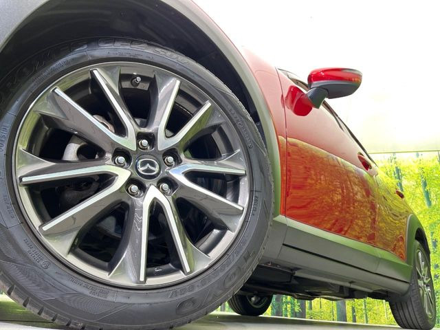 �y����18�C���`�A���~�z�C�[���z�O�ςɃ}�b�`���������A���~�z�C�[���𑕒����Ă���܂��B�e��ЊO�A���~�z�C�[����A�X�^�b�h���X�^�C�����戵�����Ă���܂��B���񂲑��k����������