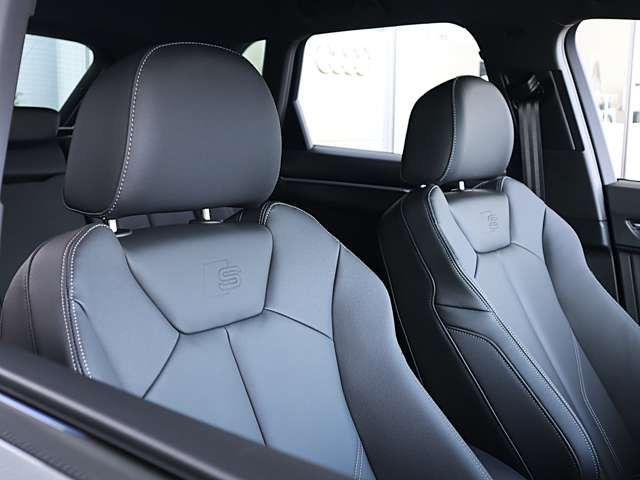 Q340 TDI クワトロ Sライン ディーゼル 4WD