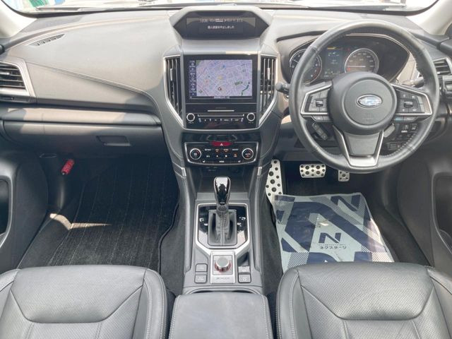 フォレスター2.0 アドバンス 4WD