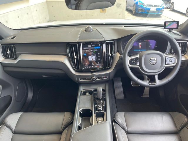 XC60T8 ポールスター エンジニアード 4WD