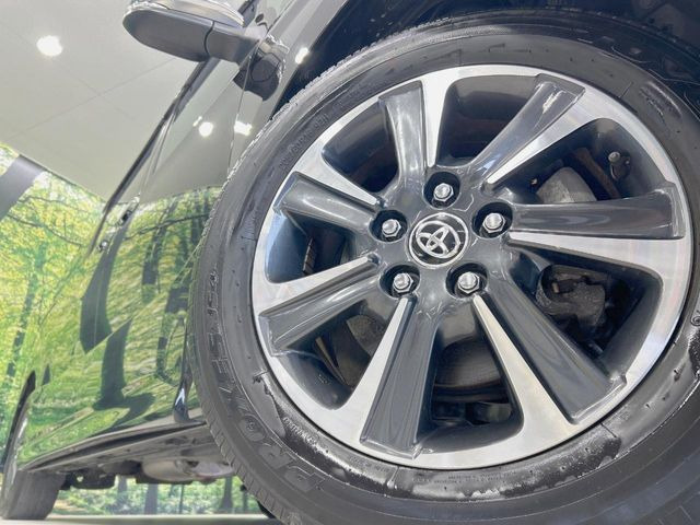 �y��16�C���`�A���~�z�C�[���z�O�ςɃ}�b�`���������A���~�z�C�[���𑕒����Ă���܂��B�e��ЊO�A���~�z�C�[����A�X�^�b�h���X�^�C�����戵�����Ă���܂��B���񂲑��k����������