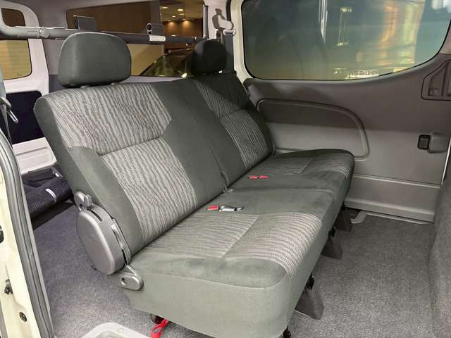 車内もキレイで嫌な臭いもありません☆車内の臭い、汚れが気になる方は内装のスチームクリーナーも施工可能です♪