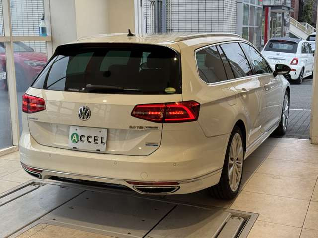 パサートヴァリアント2.0 TSI Rライン