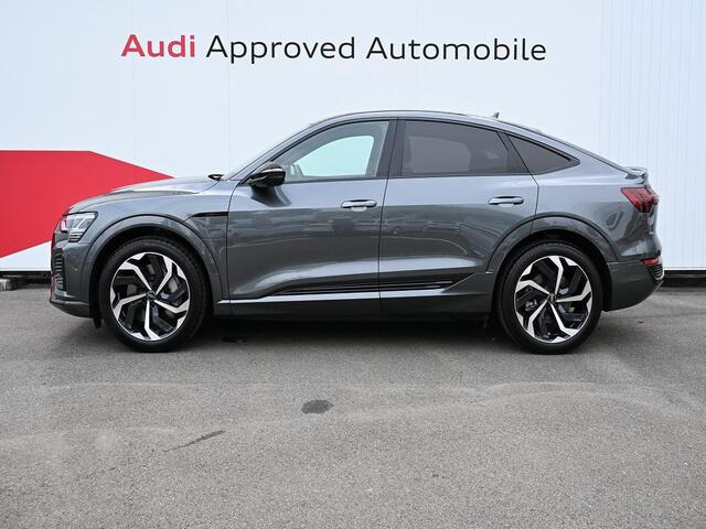 Q8スポーツバック e-tron55 クワトロ Sライン 4WD