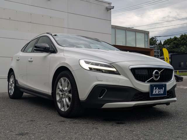 V40クロスカントリーD4 サマム ディーゼル