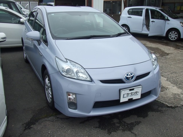 プリウス1.8 L