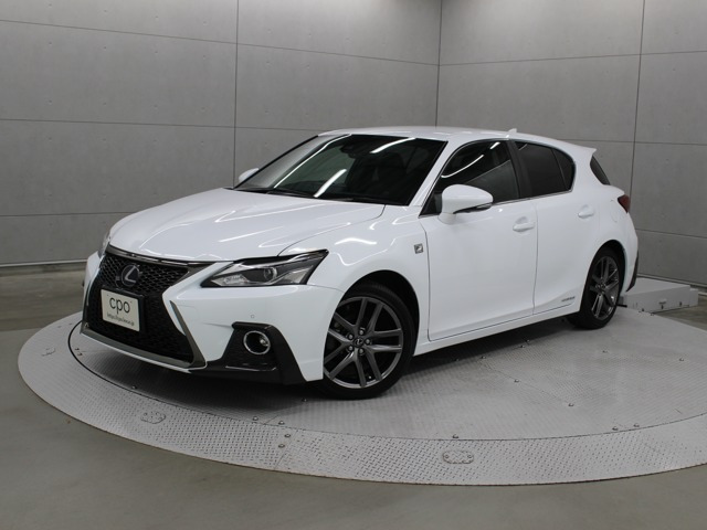 CT200h Fスポーツ