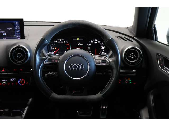 RS3スポーツバック2.5 4WD