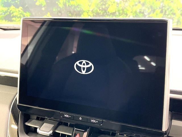 �y10.5�C���` �f�B�X�v���C�I�[�f�B�I�z���ʂ̃f�B�X�v���C��AppleCarPlay��AndroidAuto�����p�\�B�傫�ȉ�ʂŃX�}�z�i�r�A�v���������p���������܂���