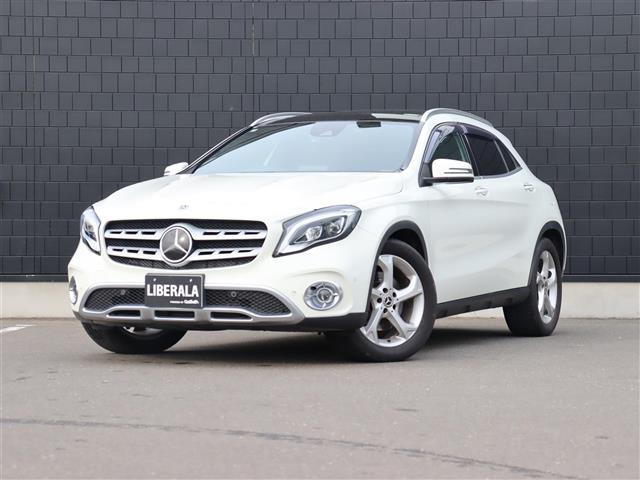 GLAクラスGLA220 4マチック 4WD