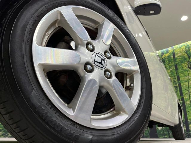 �y����14�C���`�A���~�z�C�[���z�O�ςɃ}�b�`���������A���~�z�C�[���𑕒����Ă���܂��B�e��ЊO�A���~�z�C�[����A�X�^�b�h���X�^�C�����戵�����Ă���܂��B���񂲑��k����������