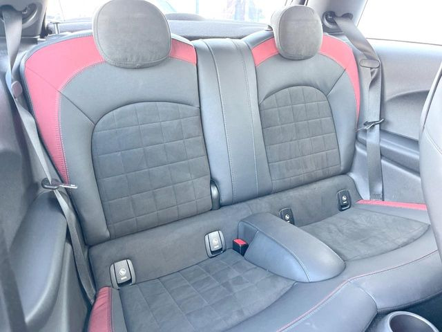 ���㕔���Ȃ��C�ɂȂ�悤�ȃL�Y�E�����ւ��蓙�A�傫�ȃ_���[�W�͂Ȃ��A�ǍD�ȏ�Ԃł��B