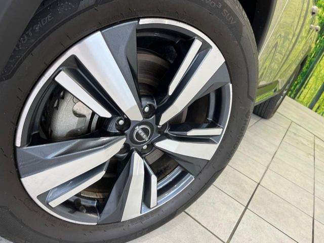 �y����19�C���`�A���~�z�C�[���z�O�ςɃ}�b�`���������A���~�z�C�[���𑕒����Ă���܂��B�e��ЊO�A���~�z�C�[����A�X�^�b�h���X�^�C�����戵�����Ă���܂��B���񂲑��k����������