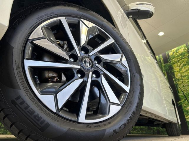 �y����16�C���`�A���~�z�C�[���z�O�ςɃ}�b�`���������A���~�z�C�[���𑕒����Ă���܂��B�e��ЊO�A���~�z�C�[����A�X�^�b�h���X�^�C�����戵�����Ă���܂��B���񂲑��k����������