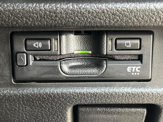 【ETC】高速道路の料金所をストレスなく通過!話題のスポットやサービスエリアに多い「スマートIC」利用時は必須のアイテムです。当店でセットアップを実施、ご納車当日からすぐにご利用いただけます!