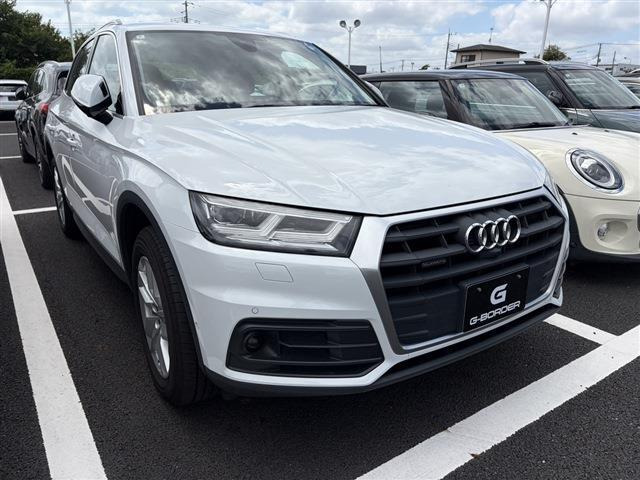 Q5(�A�E�f�B) 2.0 TFSI �N���g�� 4WD�@�։��� �}�g���N�XLED�w�b�h���C�g ���Îԉ摜