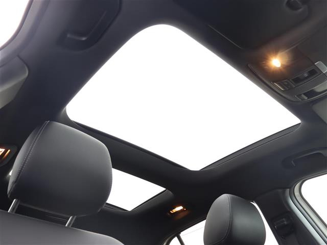 GLAクラスGLA220 4マチック 4WD