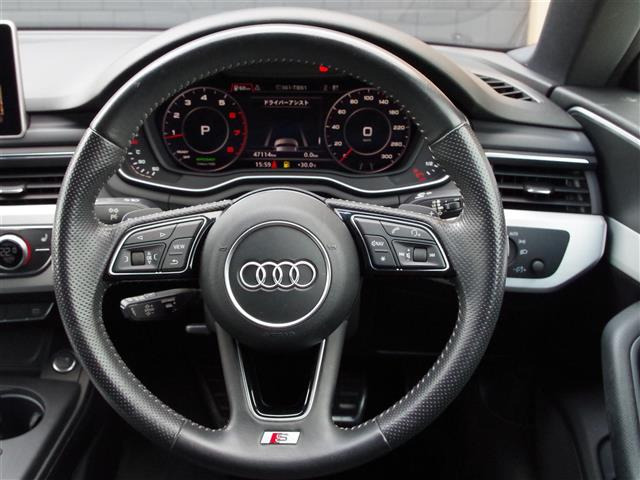 A5スポーツバック2.0 TFSI スポーツ