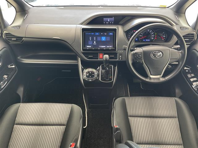 ヴォクシー2.0 ZS 煌