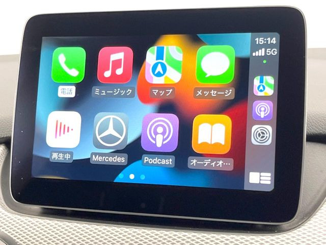 ��Apple Car Play:�X�}�z�Ƃ̗L���ڑ��ŁA�i�r�E�I�[�f�B�I�Đ��ȂǃX�}�z�̃A�v���@�\����ʂł��g����֗��@�\�ł�!