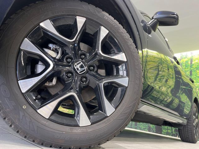 �y�����A���~�z�C�[���z�O�ςɃ}�b�`���������A���~�z�C�[���𑕒����Ă���܂��B�e��ЊO�A���~�z�C�[����A�X�^�b�h���X�^�C�����戵�����Ă���܂��B���񂲑��k����������