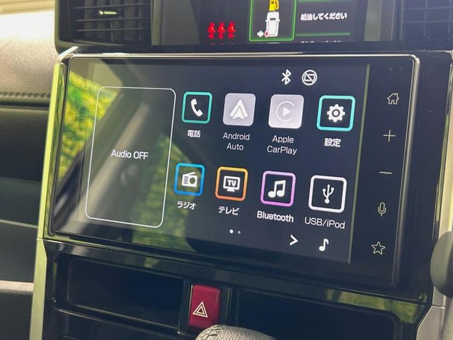 �y8�C���` �f�B�X�v���C�I�[�f�B�I�z���ʂ̃f�B�X�v���C��AppleCarPlay��AndroidAuto�����p�\�B�傫�ȉ�ʂŃX�}�z�i�r�A�v���������p���������܂���