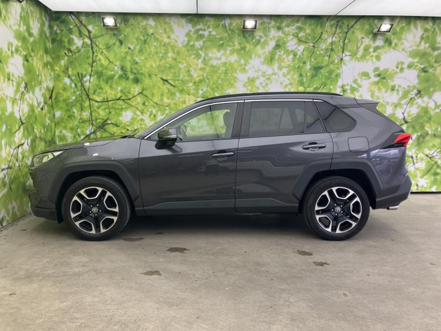 RAV42.0 アドベンチャー 4WD