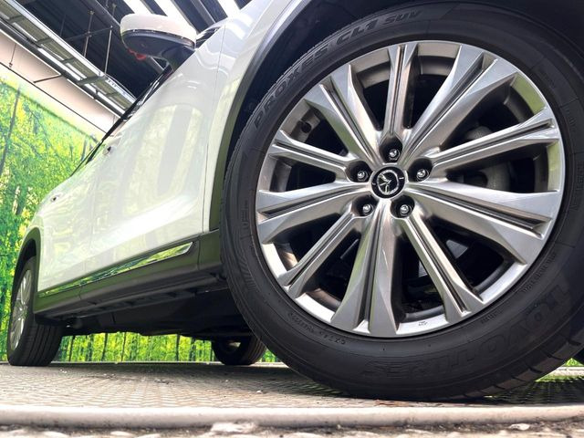 �y�����A���~�z�C�[���z�O�ςɃ}�b�`���������A���~�z�C�[���𑕒����Ă���܂��B�e��ЊO�A���~�z�C�[����A�X�^�b�h���X�^�C�����戵�����Ă���܂��B���񂲑��k����������