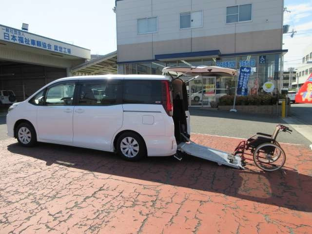 ノア2.0 X ウェルキャブ スロープタイプI 車いす1脚仕様 4WD