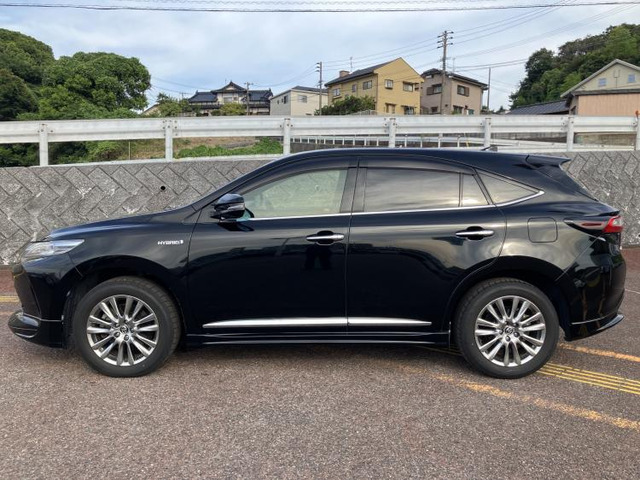 ハリアー2.5 ハイブリッド E-Four プログレス メタル アンド レザーパッケージ 4WD