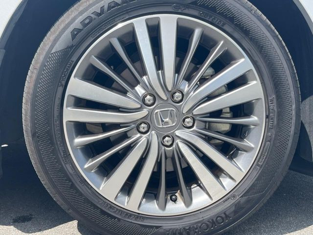 �y����17�C���`�A���~�z�C�[���z�O�ςɃ}�b�`���������A���~�z�C�[���𑕒����Ă���܂��B�e��ЊO�A���~�z�C�[����A�X�^�b�h���X�^�C�����戵�����Ă���܂��B���񂲑��k����������
