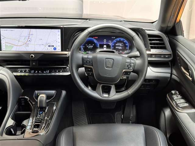 クラウンスポーツ2.5 Z E-Four 4WD