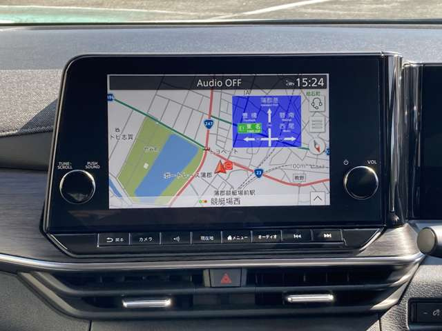 ノートオーラ1.2 G FOUR レザーエディション 4WD
