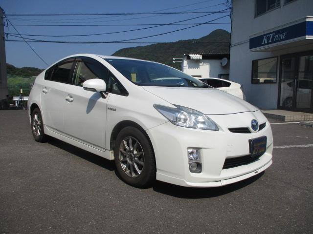 プリウス1.8 S