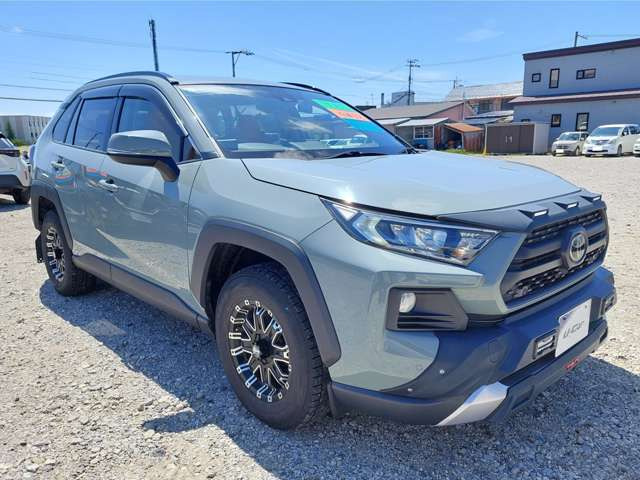 RAV42.0 アドベンチャー 4WD