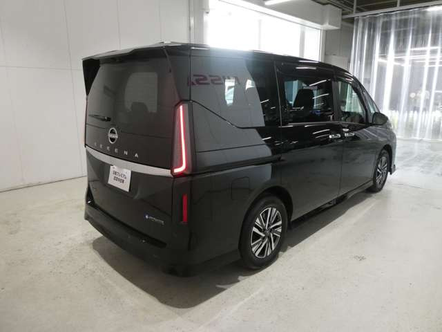 セレナ1.4 e-POWER ハイウェイスターV