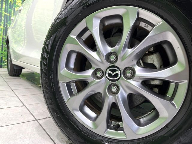 �y����15�C���`�A���~�z�C�[���z�O�ςɃ}�b�`���������A���~�z�C�[���𑕒����Ă���܂��B�e��ЊO�A���~�z�C�[����A�X�^�b�h���X�^�C�����戵�����Ă���܂��B���񂲑��k����������