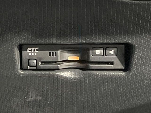 【ETC】高速道路の料金所をストレスなく通過!話題のスポットやサービスエリアに多い「スマートIC」利用時は必須のアイテムです。当店でセットアップを実施、ご納車当日からすぐにご利用いただけます!