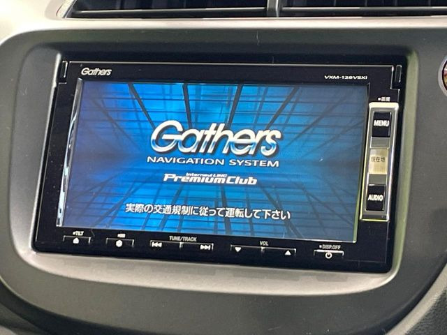 �y�����i�r�z�l�C�̏����i�r�𑕔����Ă���܂��B�i�r�̎g���₷���͂������A�I�[�f�B�I�@�\���[��!�L�����v�◷�s�͂������A�ʋ΂┃�����ȂǕ��i�̃h���C�u���y�����Ȃ�͂���