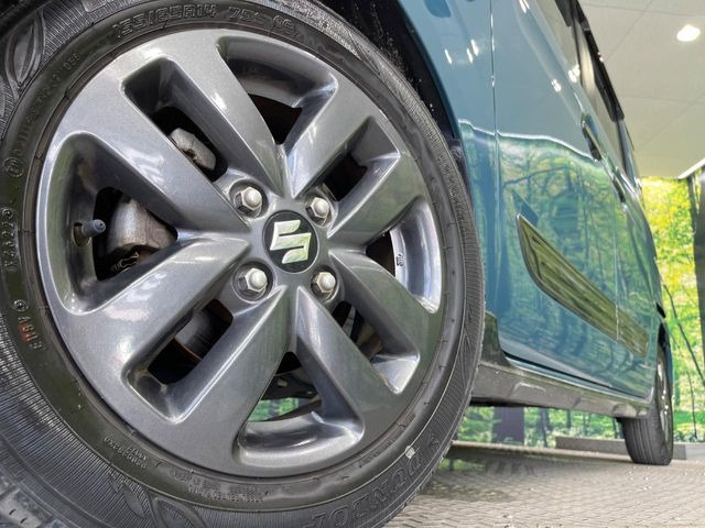�y����14�C���`�A���~�z�C�[���z�O�ςɃ}�b�`���������A���~�z�C�[���𑕒����Ă���܂��B�e��ЊO�A���~�z�C�[����A�X�^�b�h���X�^�C�����戵�����Ă���܂��B���񂲑��k����������