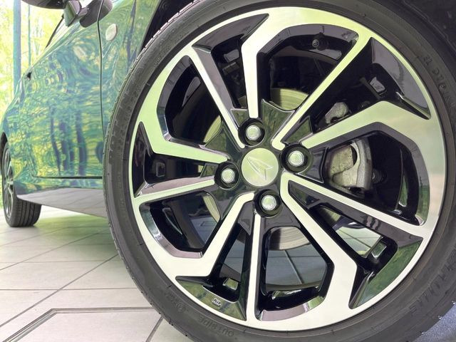 �y����16�C���`�A���~�z�C�[���z�O�ςɃ}�b�`���������A���~�z�C�[���𑕒����Ă���܂��B�e��ЊO�A���~�z�C�[����A�X�^�b�h���X�^�C�����戵�����Ă���܂��B���񂲑��k����������