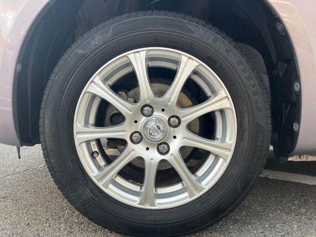 �y14�C���`�A���~�z�C�[���z�O�ςɃ}�b�`�����A���~�z�C�[���𑕒����Ă���܂��B�e��A���~�z�C�[����A�X�^�b�h���X�^�C�����戵�����Ă���܂��B���񂲑��k����������