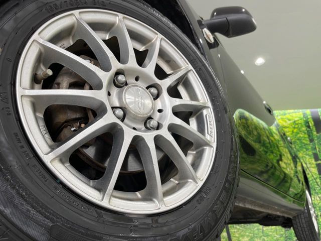 �y14�C���`�A���~�z�C�[���z�O�ςɃ}�b�`�����A���~�z�C�[���𑕒����Ă���܂��B�e��A���~�z�C�[����A�X�^�b�h���X�^�C�����戵�����Ă���܂��B���񂲑��k����������