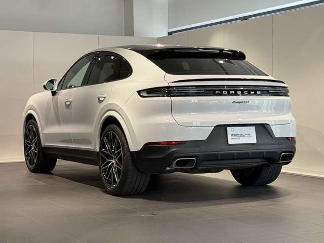 カイエンクーペ3.0 ティプトロニックS リアコンフォートベンチシート 4WD