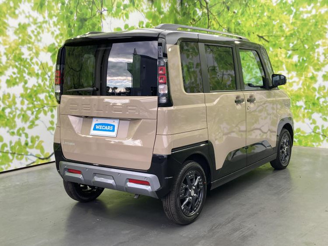 デリカミニT プレミアム デリマル パッケージ 4WD