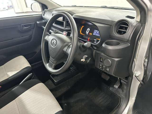 �c�Ǝ��Ԃ͒�10�������8���ƂȂ��Ă���܂��B���������R�[�q�[��W���[�X�����p�ӂ��Ă��҂����Ă���܂�����x���͐��j���ł��B