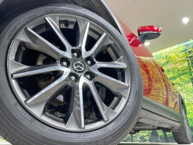 �y����18�C���`�A���~�z�C�[���z�O�ςɃ}�b�`���������A���~�z�C�[���𑕒����Ă���܂��B�e��ЊO�A���~�z�C�[����A�X�^�b�h���X�^�C�����戵�����Ă���܂��B���񂲑��k����������